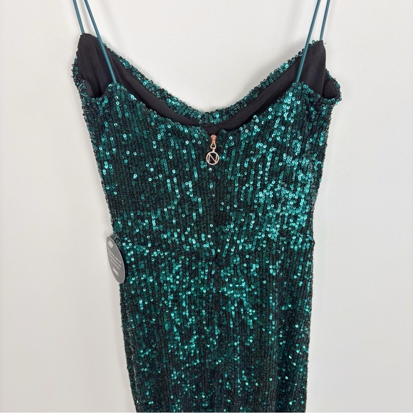 Nookie Sublime Gown in Emerald Size S - Picture 4 of 11